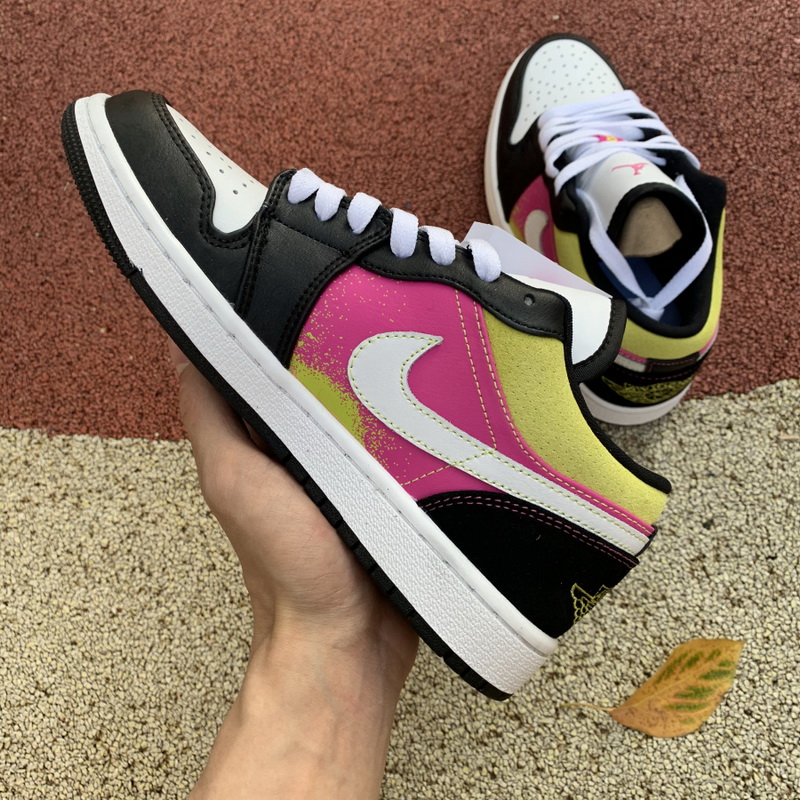 Air Jordan 1 Low Black Active Fuchsia Cyber