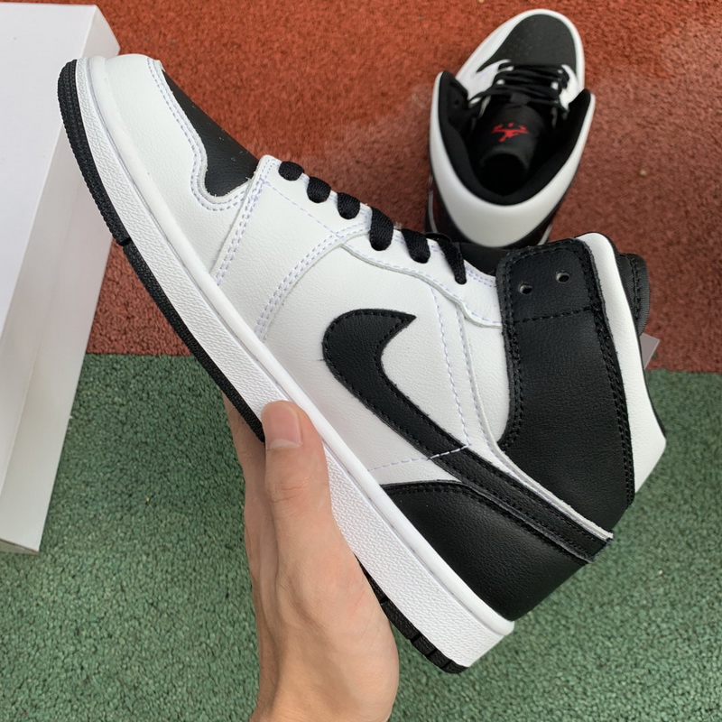 Jordan 1 Mid Reverse Black Toe