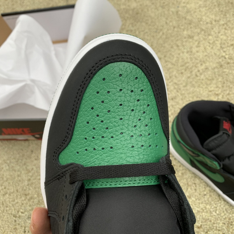 Air Jordan 1 Retro High OG “Pine Green”