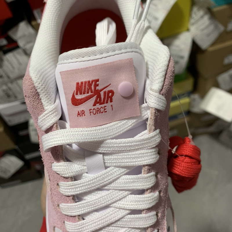 Nike Air Force 1 07 QS Valentine's Day Love Letter
