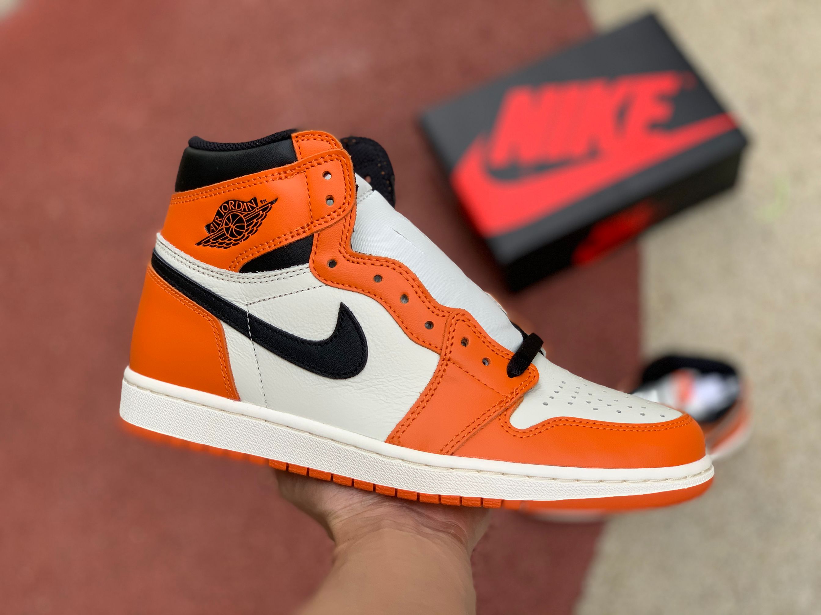 Air Jordan 1 “Reverse Shattered Backboard”