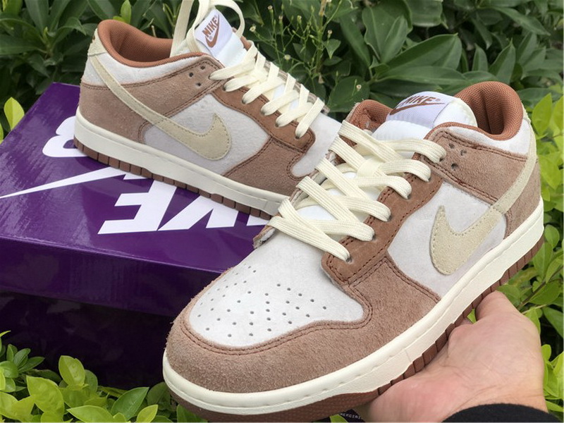 Nike Dunk Low Medium Curry