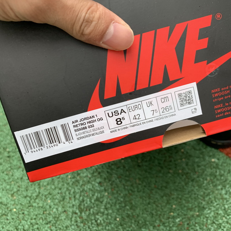 Air Jordan 1 High “Black Metallic Gold”