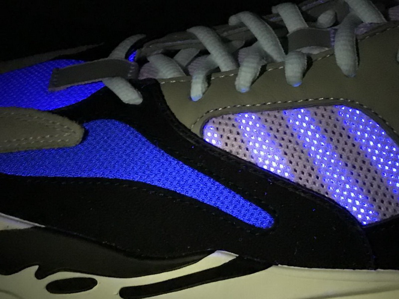 AD Yeezy Wave Runner 700 Boost