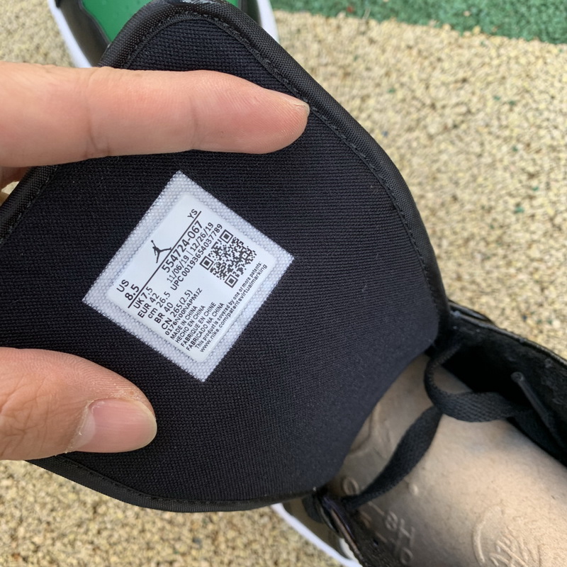 Jordan 1 Mid Green Toe