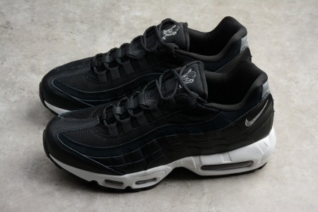 Nike mens Air Max 95