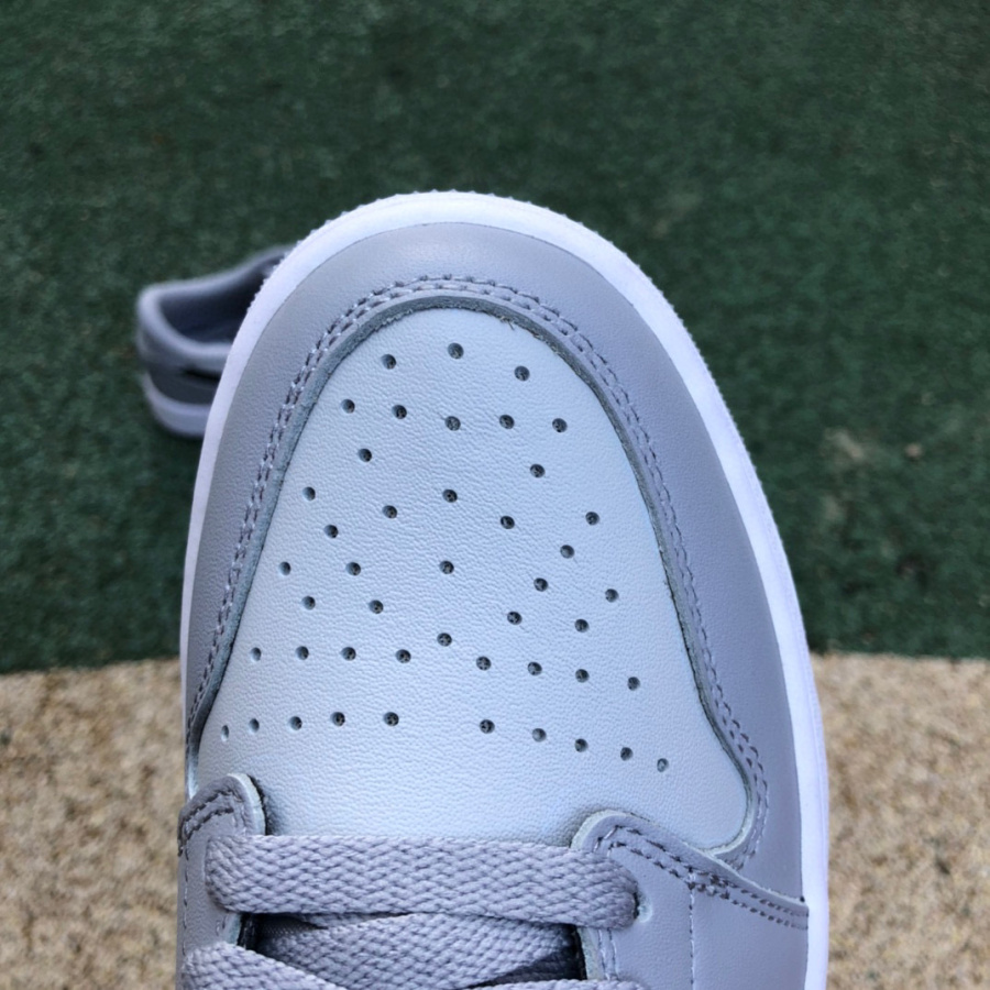 Air Jordan 1 Low Golf gray and black