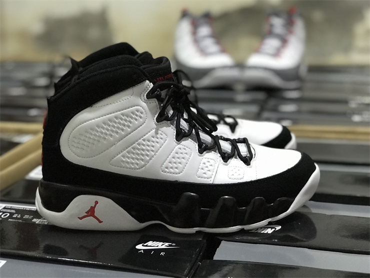 Air Jordan 9 