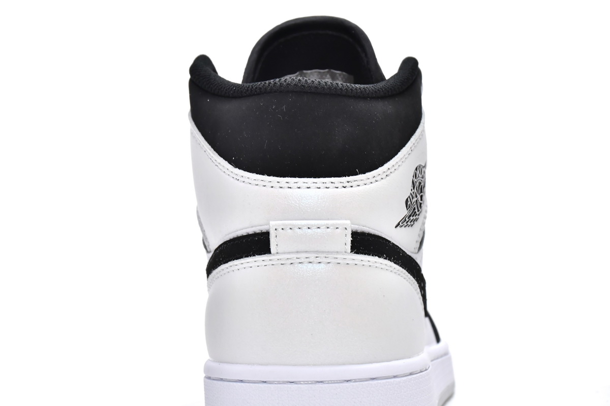 Air Jordan 1 Mid Diamond Shorts