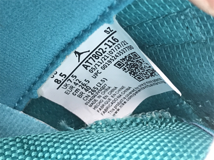 Air Jordan 11 Lake water blue