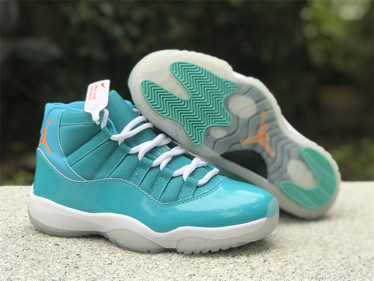 Air Jordan 11 Lake water blue