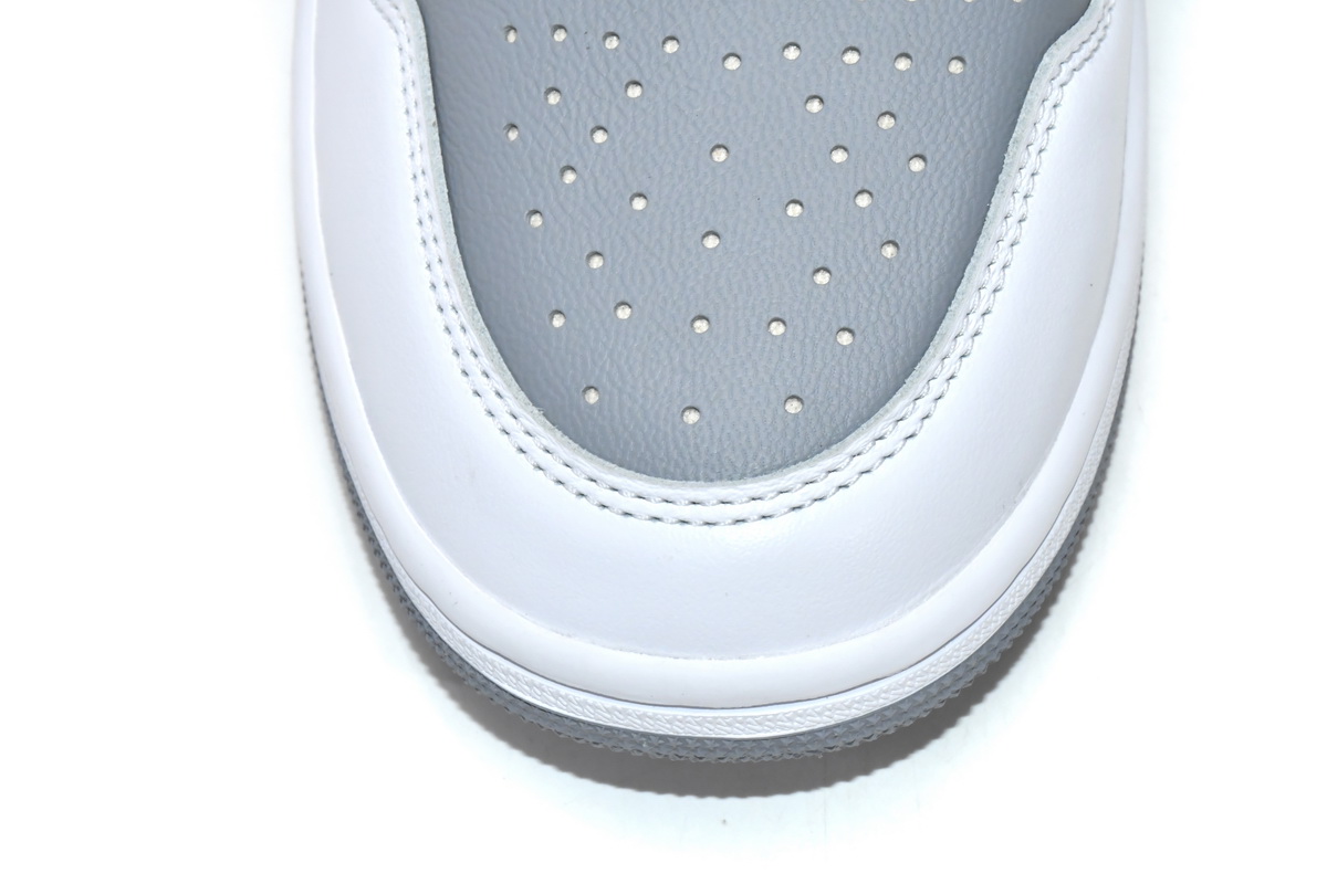 Air Jordan 1 High Stealth