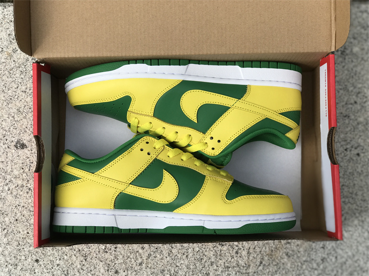 Nike Dunk Low “Reverse Brazil”