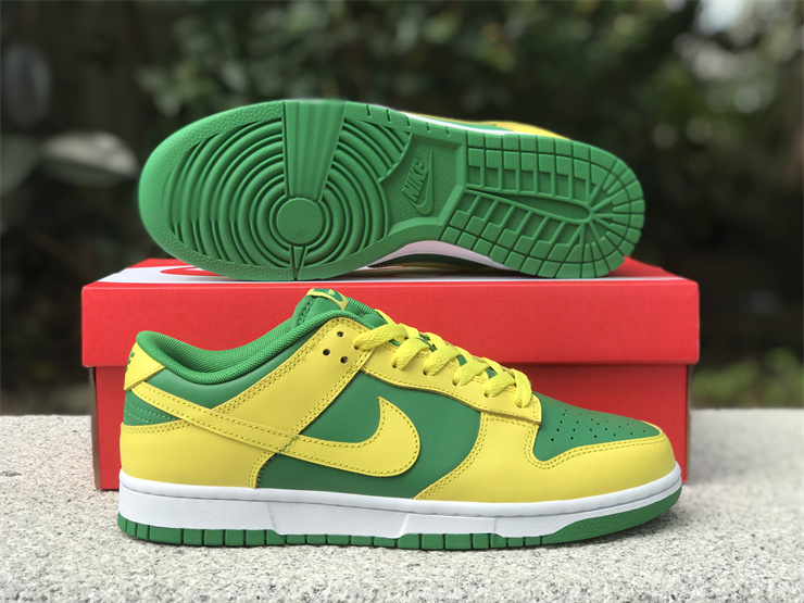 Nike Dunk Low “Reverse Brazil”