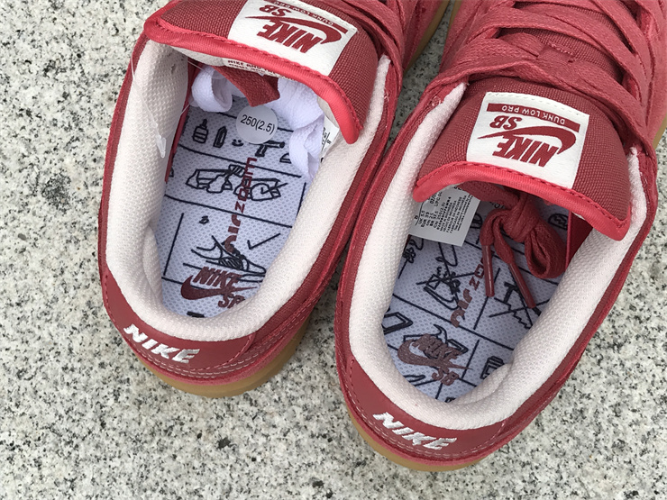 Nike SB Dunk Low “Adobe”