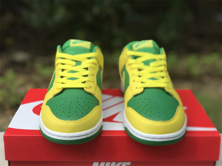Nike Dunk Low “Reverse Brazil”