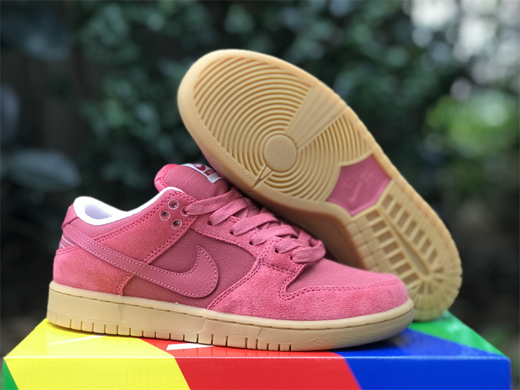Nike SB Dunk Low “Adobe”