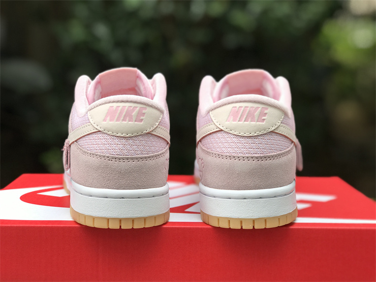 Nike Dunk Low WMNS “Teddy Bear”