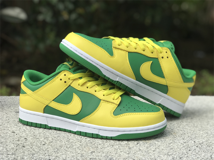 Nike Dunk Low “Reverse Brazil”
