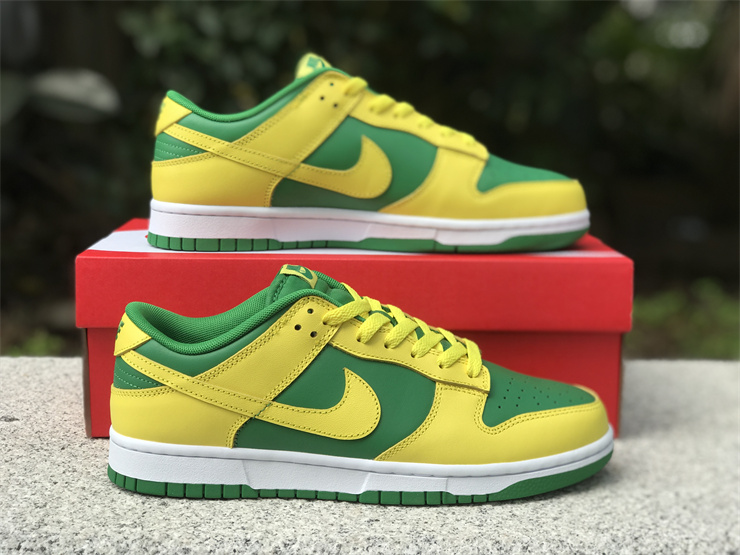 Nike Dunk Low “Reverse Brazil”