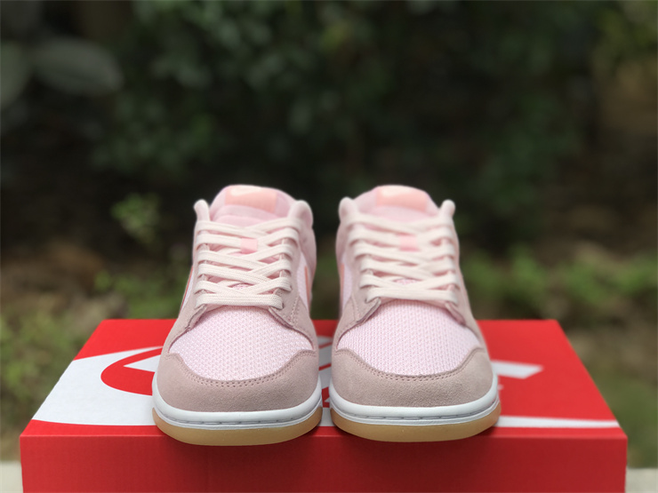 Nike Dunk Low WMNS “Teddy Bear”