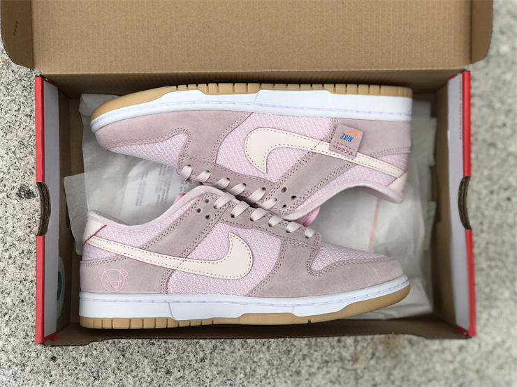 Nike Dunk Low WMNS “Teddy Bear”