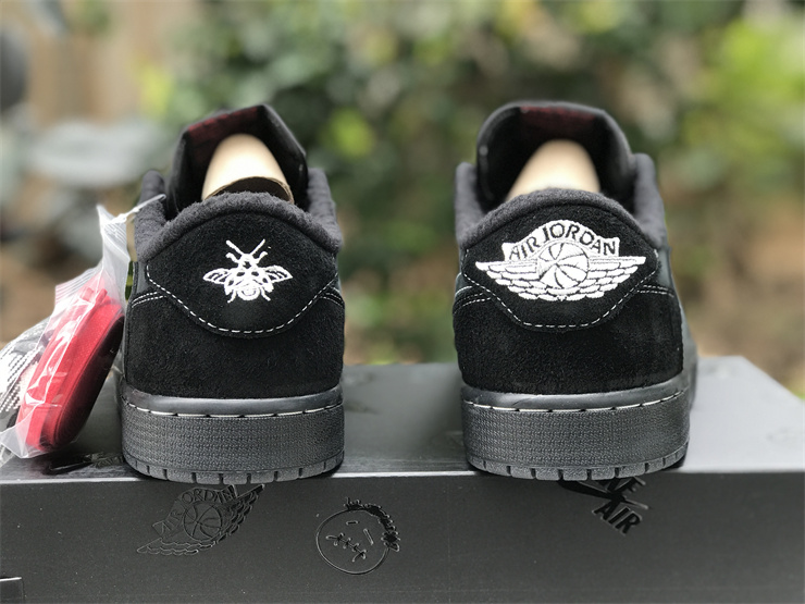 Travis Scott x Air Jordan 1 Low OG