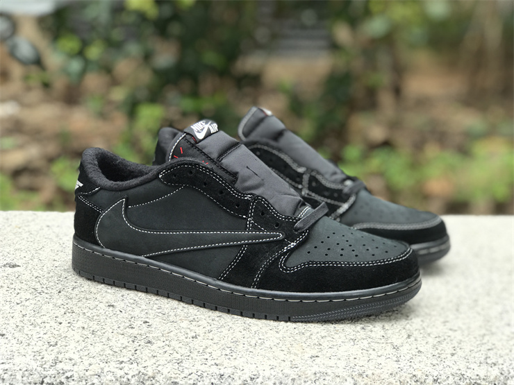 Travis Scott x Air Jordan 1 Low OG