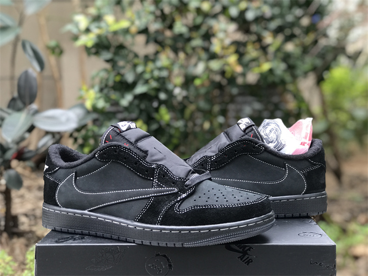 Travis Scott x Air Jordan 1 Low OG