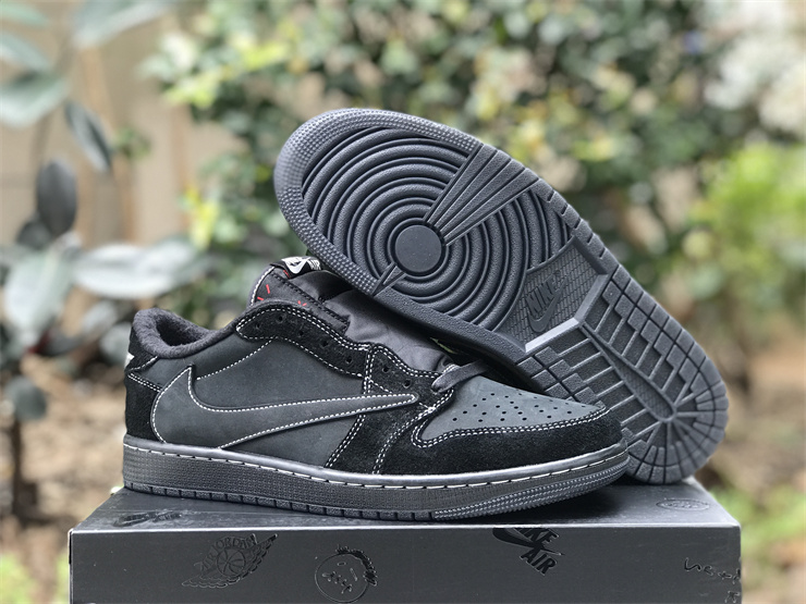 Travis Scott x Air Jordan 1 Low OG