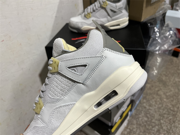 Air Jordan 4 SE Craft “Photon Dust