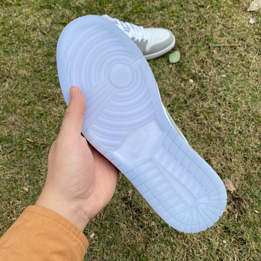 Air Jordan 1 Low AJ1