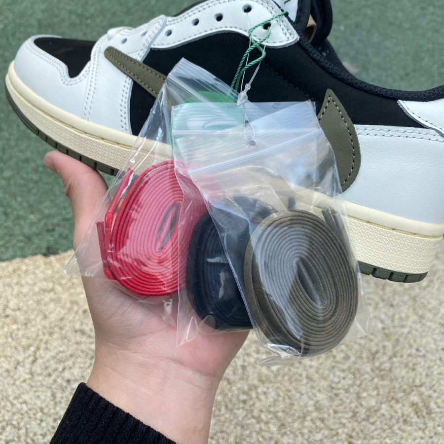 Travis Scott x Air Jordan 1 Low OG WMNS “Olive”