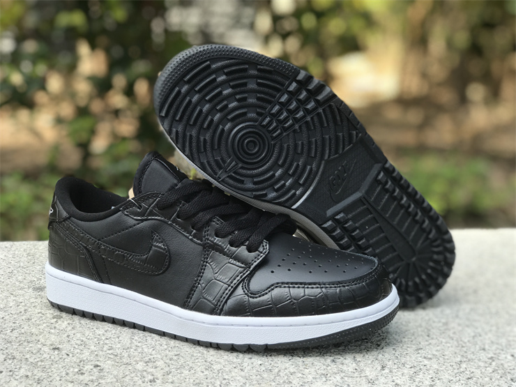 Air Jordan 1 Low Golf “Black Croc”