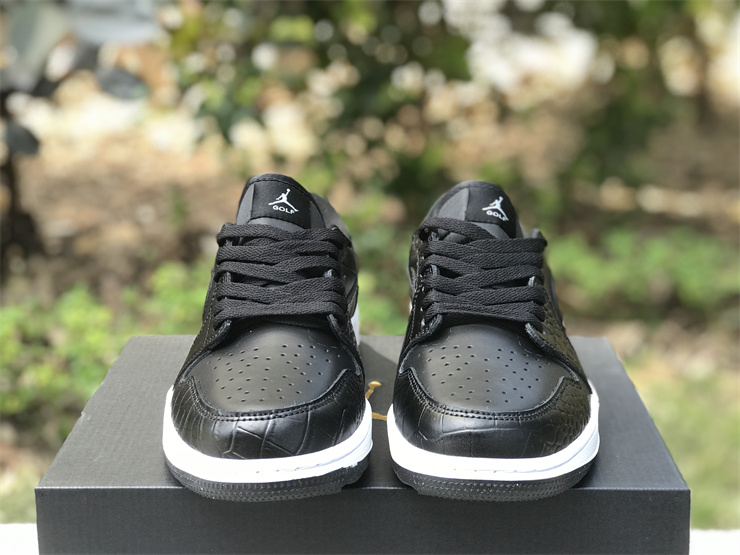 Air Jordan 1 Low Golf “Black Croc”