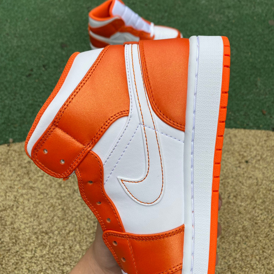 Air Jordan 1 Mid SE AJ1 White Orange Small Buckle broken