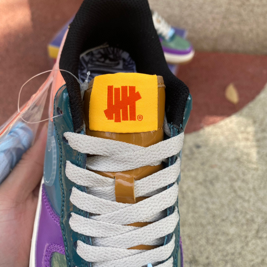 Nike Air Force 1 Low SP x Undefeated Air Force Patent Leather Purple Powder