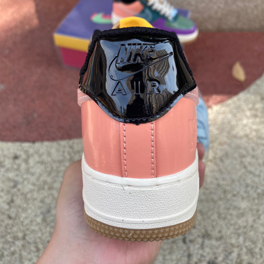 Nike Air Force 1 Low SP x Undefeated Air Force Patent Leather Purple Powder