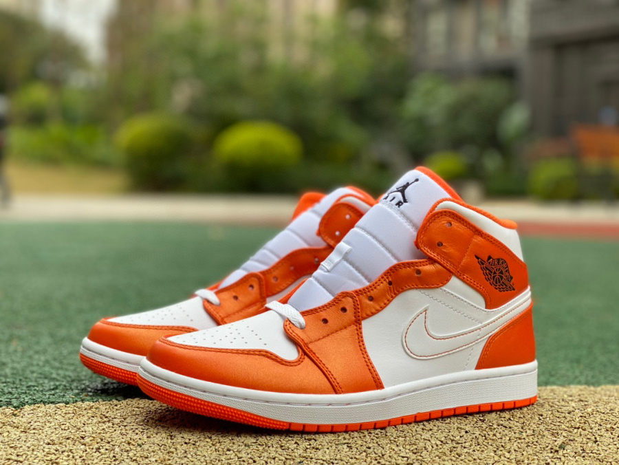 Air Jordan 1 Mid SE AJ1 White Orange Small Buckle broken