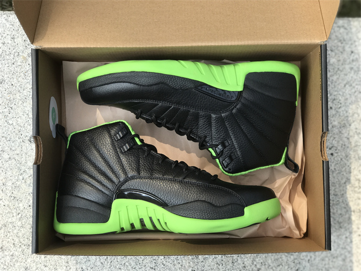 Air Jordan 12 Black and green