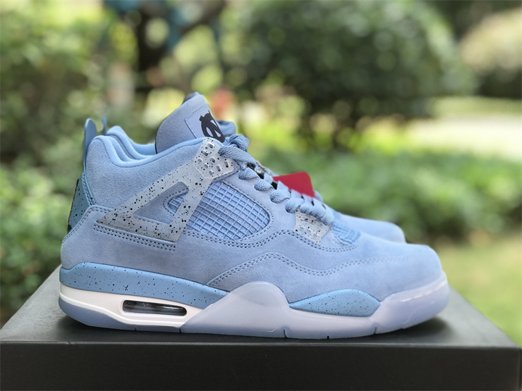 Air Jordan 4 Retro UNC PE Limited North Carolina Blue