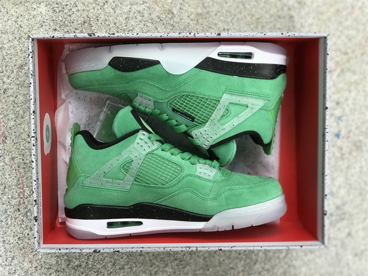 Air Jordan 4 Retro Oregon
