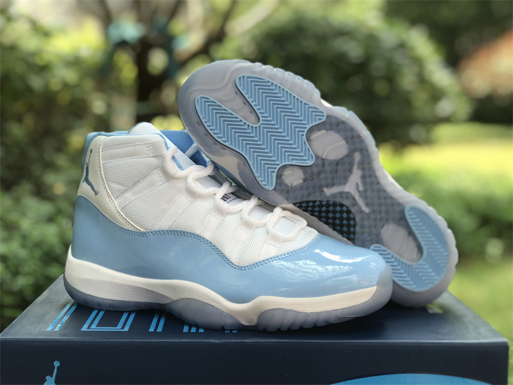 Air Jordan 11 White and blue