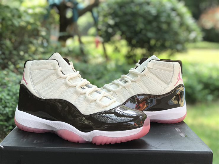 Air Jordan 11 White Black Pink