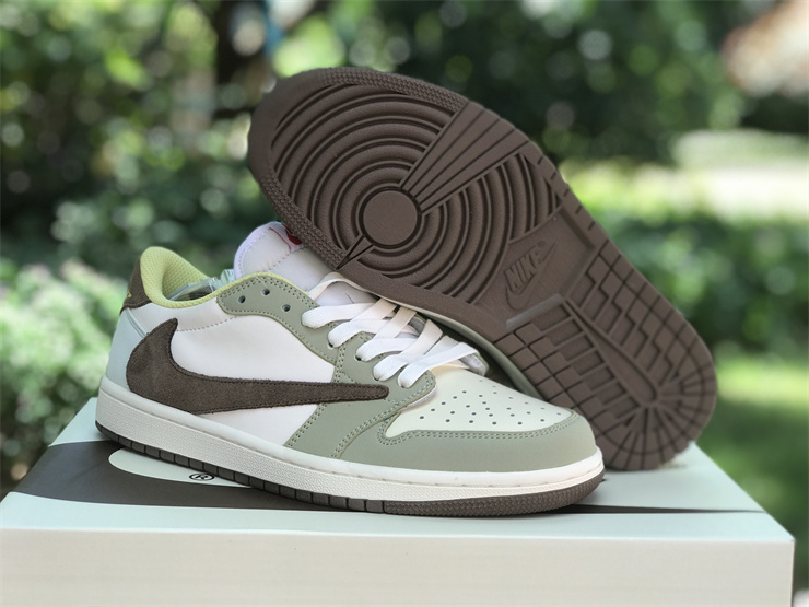 Travis Scott x Air Jordan 1 Year of the Rabbit Reverse Hook Low Top