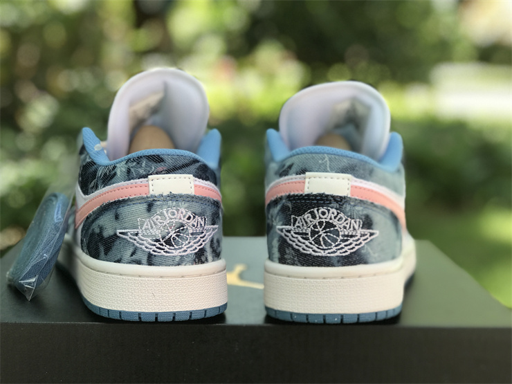 Air Jordan 1 Low Cowboy