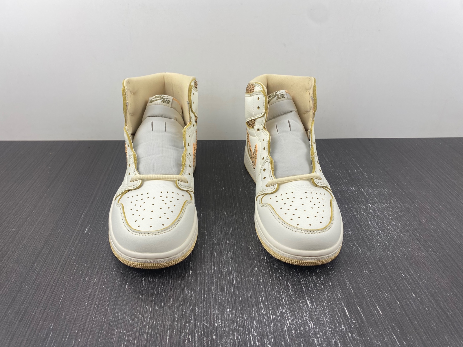 Air Jordan 1 High OG “Vibrations of Naija”