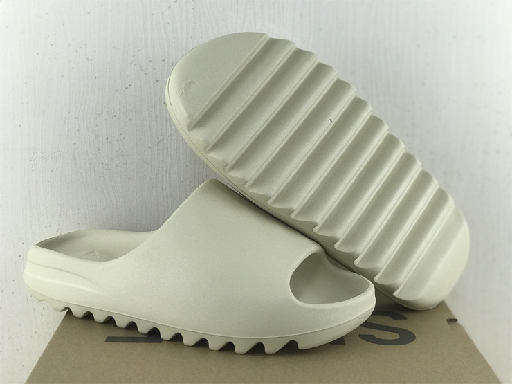 adidas originals Yeezy Slide