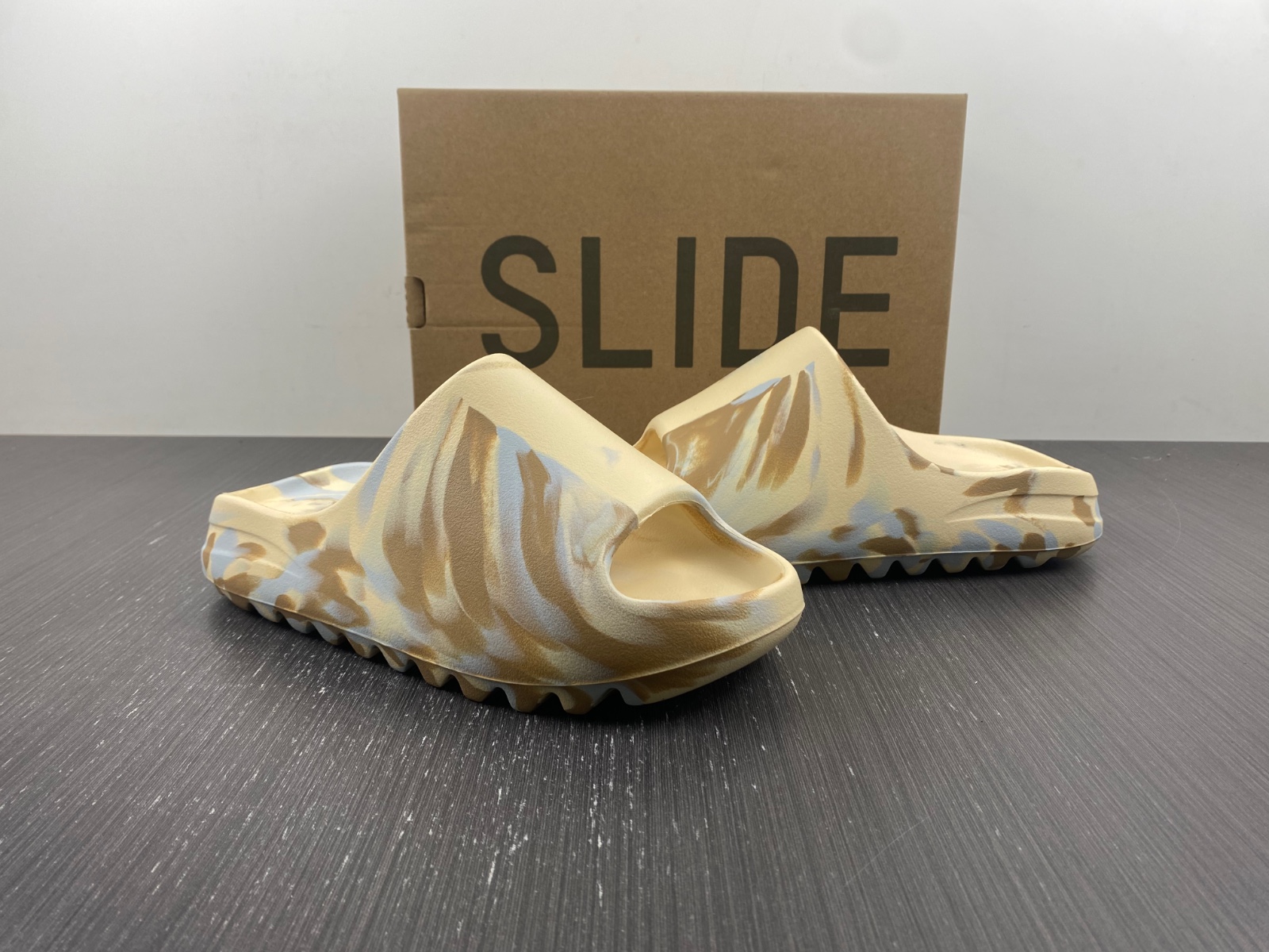 YEEZY SLIDE Yellow camo，GW1932
