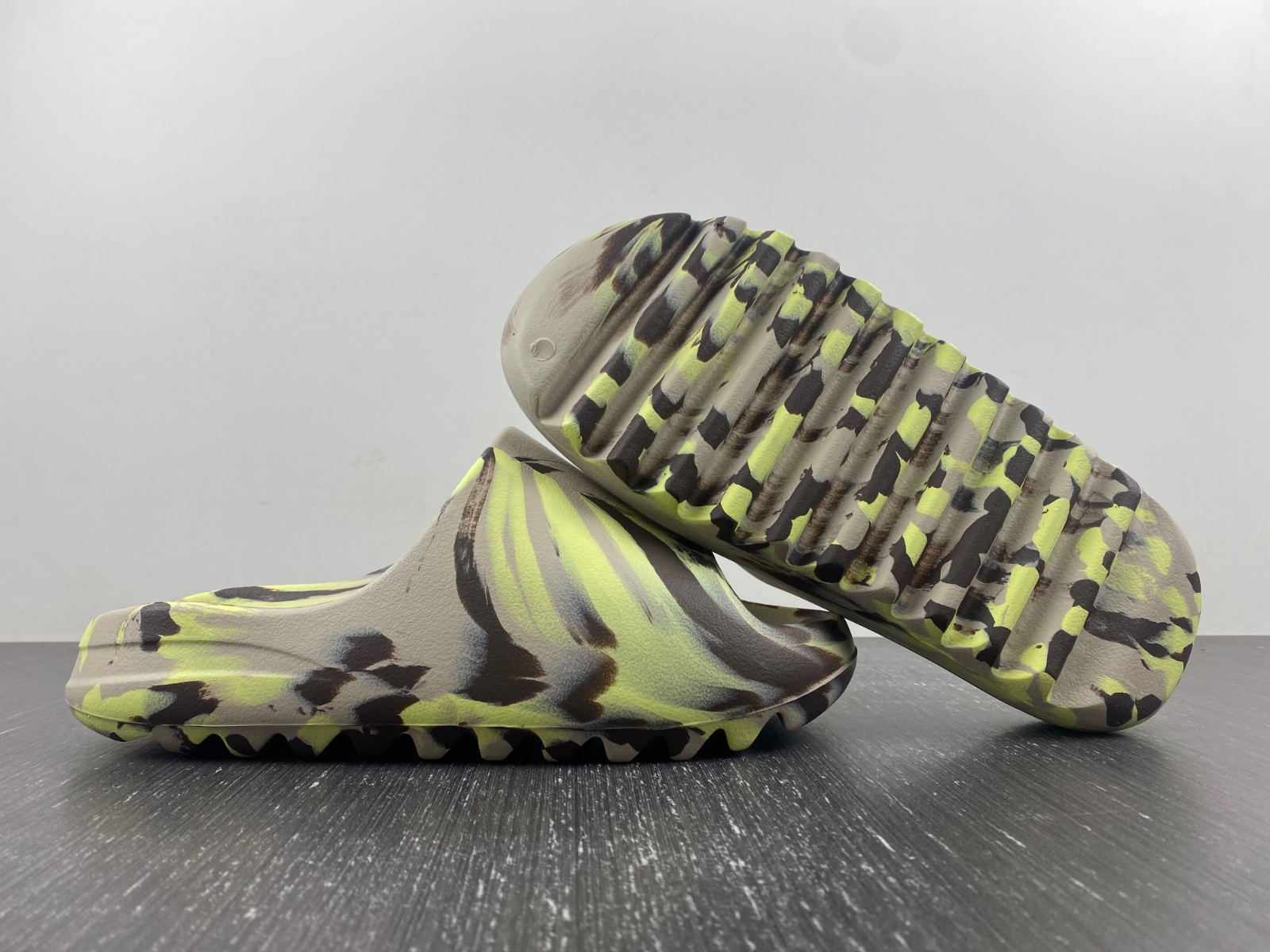 YEEZY SLIDE Thick base Rice Brown camo，FZ5899